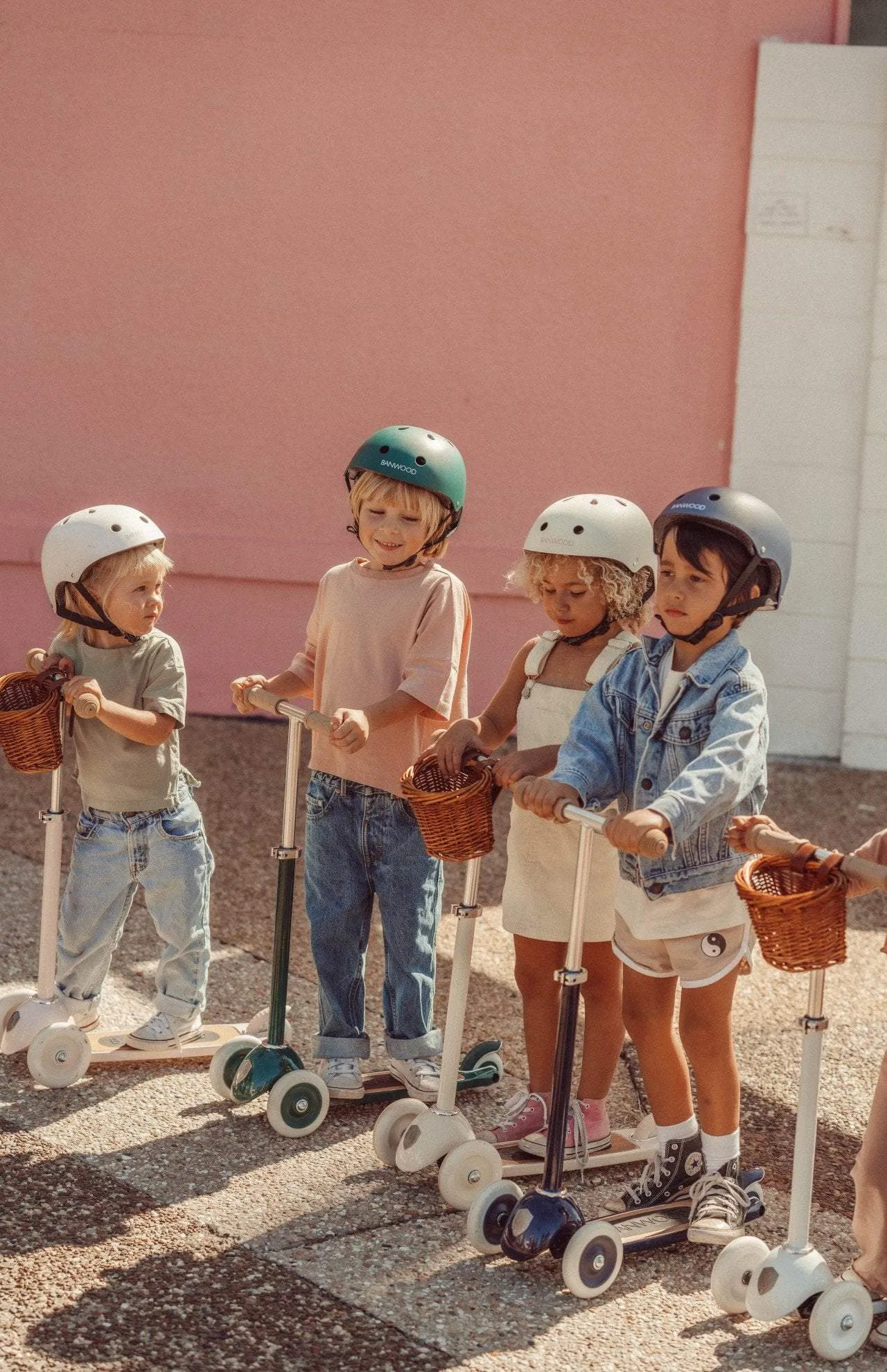 Banwood Kids Scooter & Basket - Red