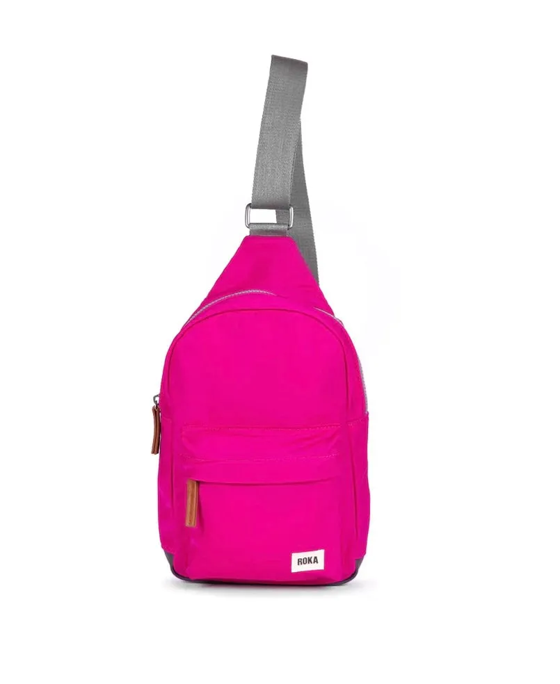CANDY PINK LARGE WILLESDEN RECYCLED NYLON SLING BACK PACK