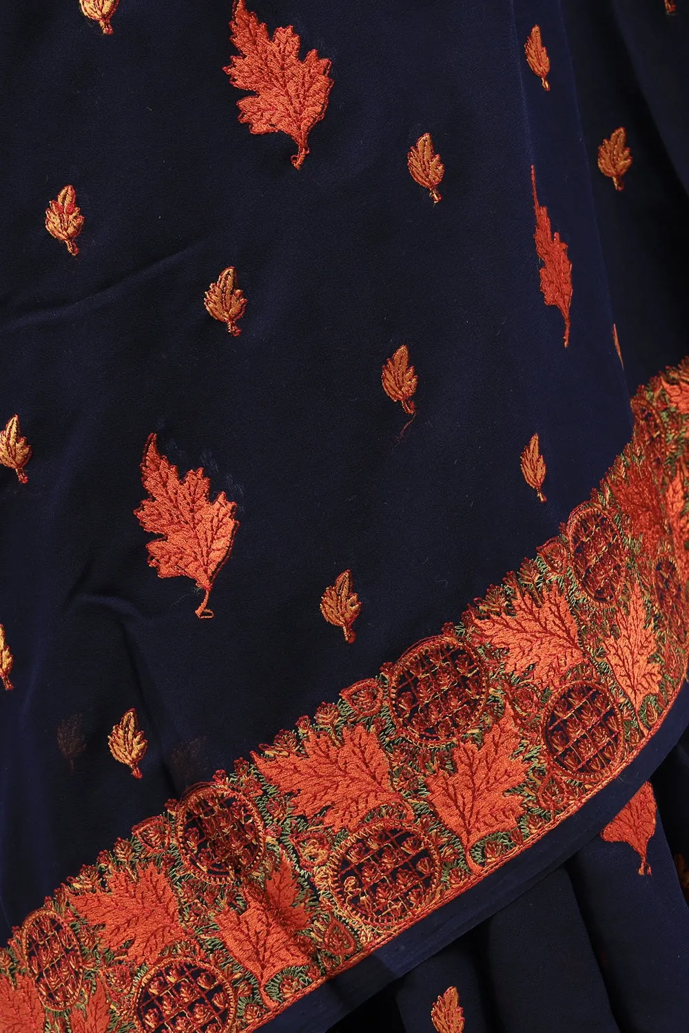 Evergreen navy blue  Colour Saree Looks Wonderful With Beautiful Border And All Over Paisleys.