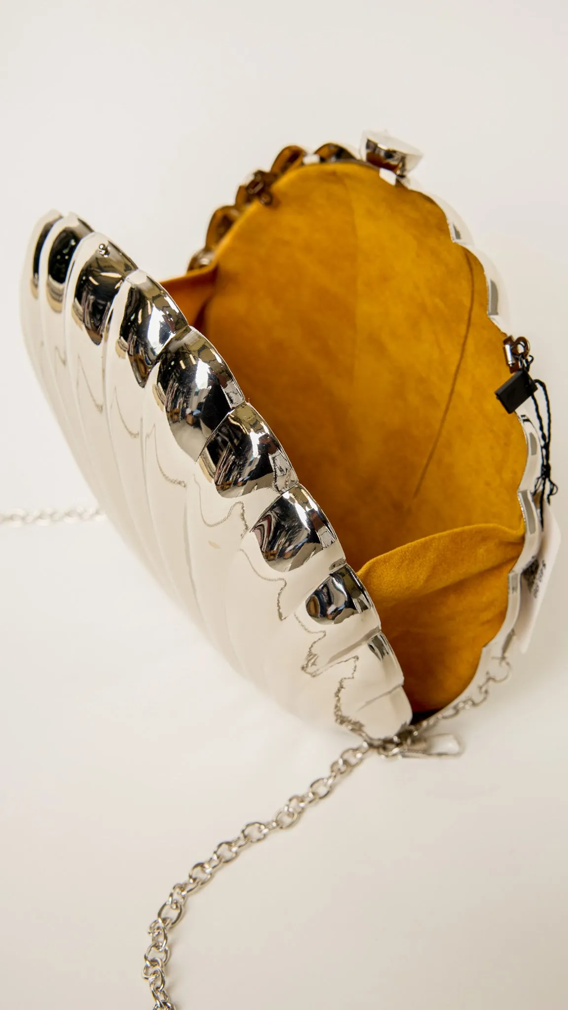 Giah Shell Shaped Clutch