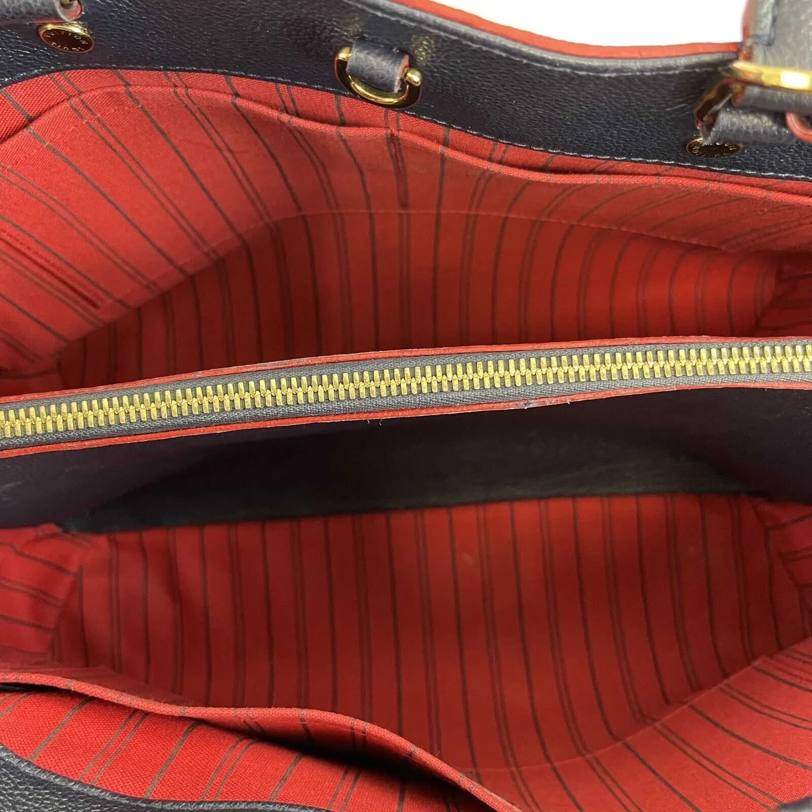 Louis Vuitton Marine Rouge Empreinte Montaigne GM