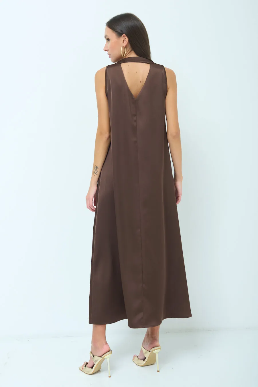 Satin sleeveless V-neck midi dress wholesale