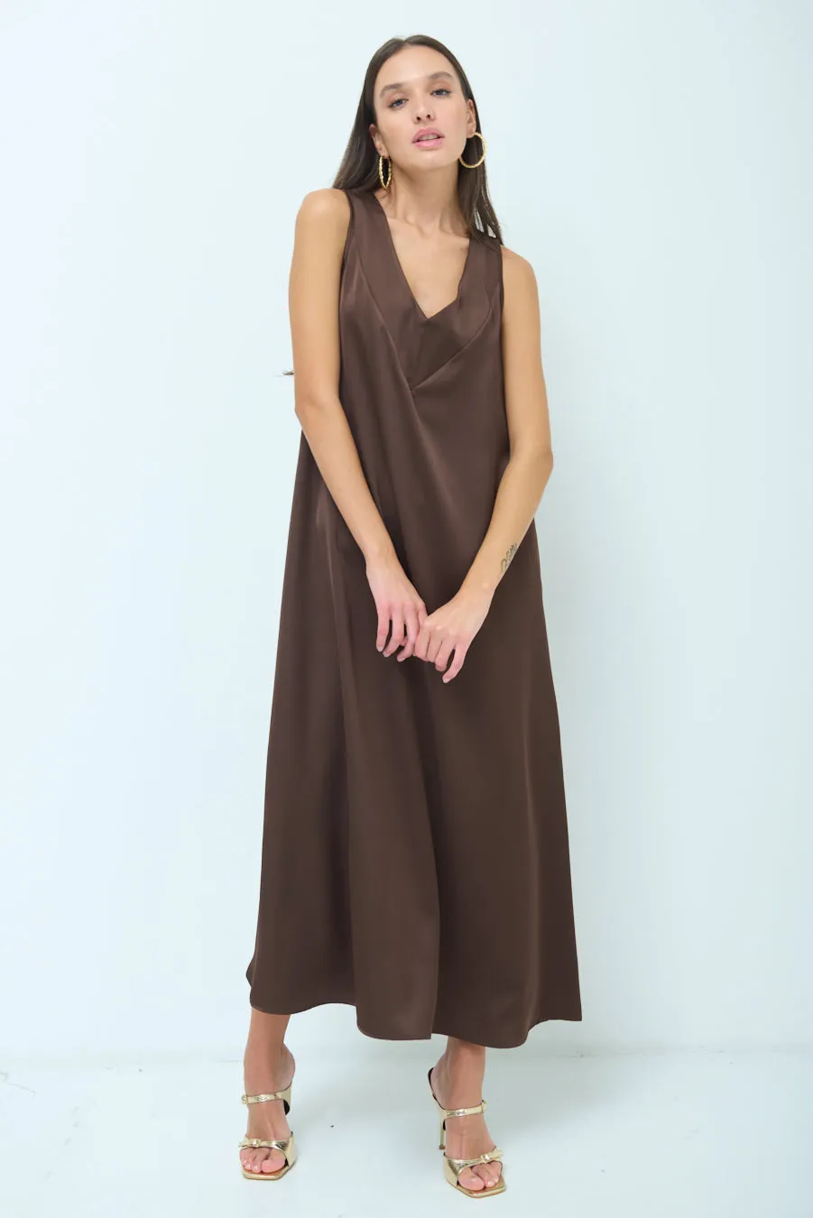 Satin sleeveless V-neck midi dress wholesale