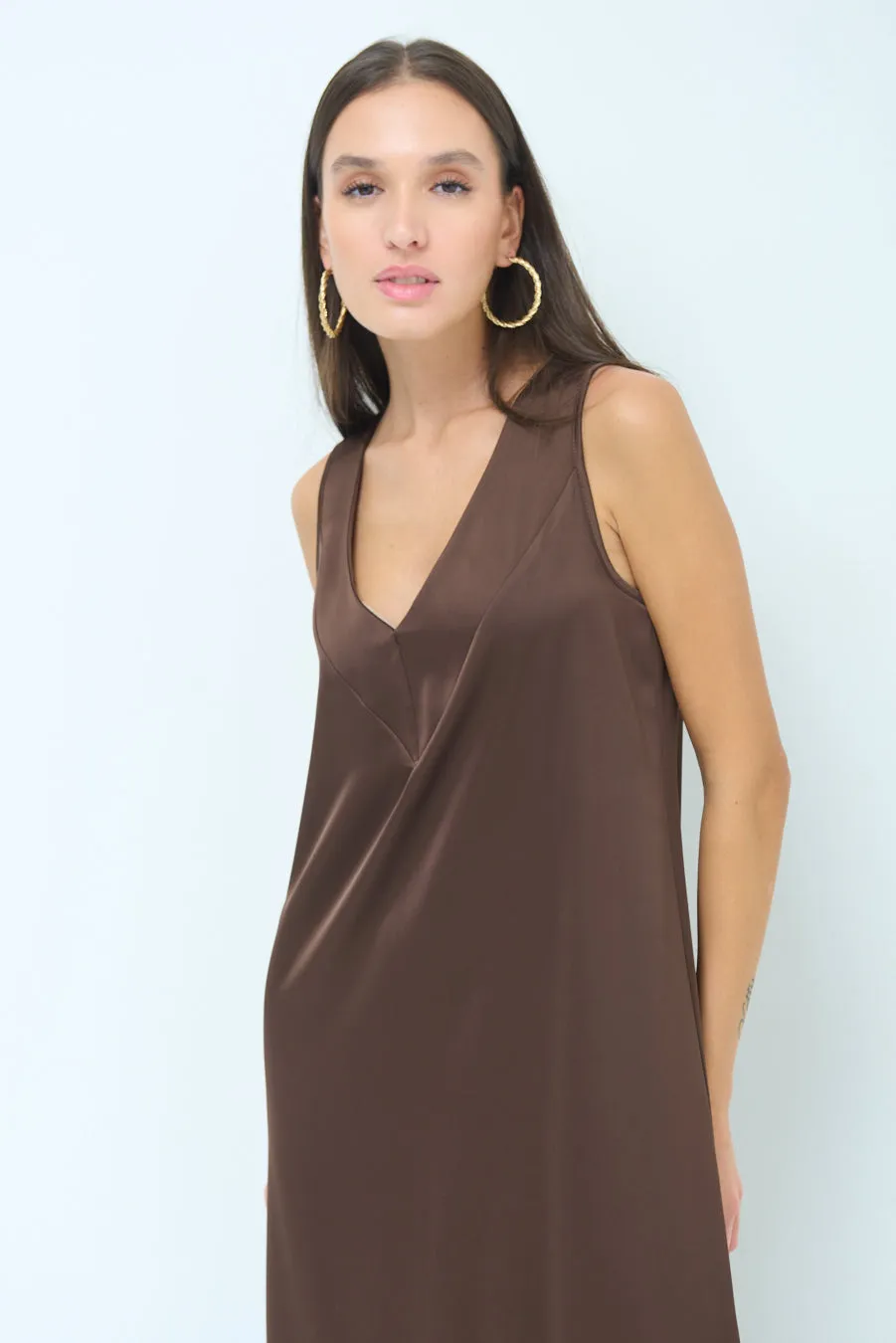 Satin sleeveless V-neck midi dress wholesale