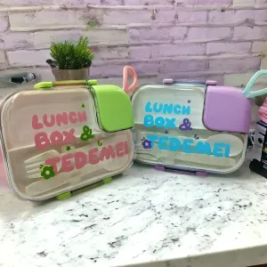 Spacious Lunch Box With Cutlery (1.1L) Spacious Lunch Box With Cutlery (1.1L)