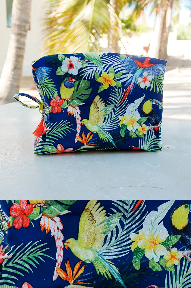 TUCAN / tropical makeup bag